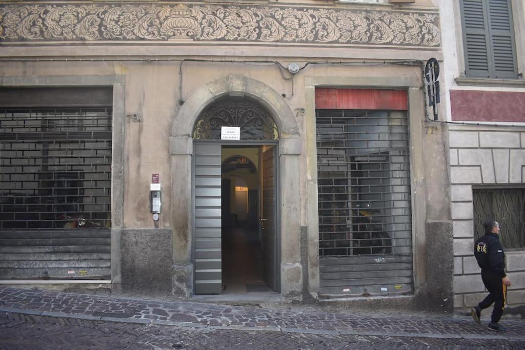 Nur 2 Casa Vacanze Bergamo Via Pignolo מראה חיצוני תמונה