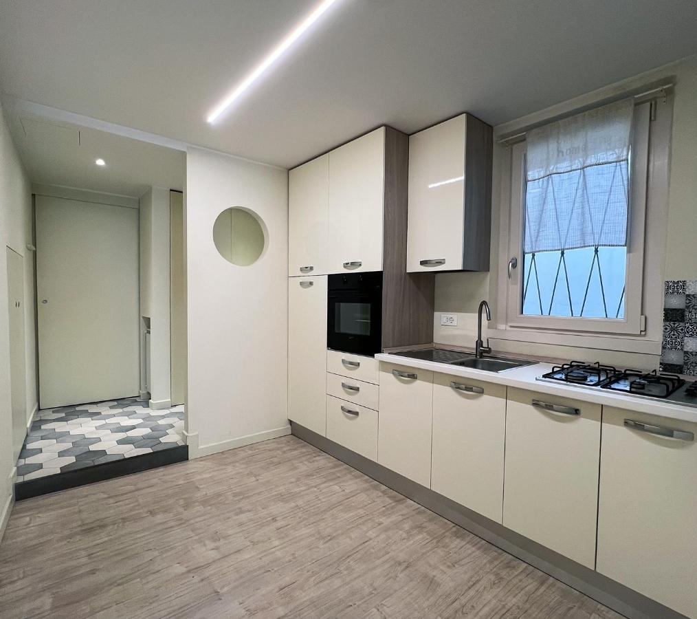Nur 2 Casa Vacanze Bergamo Via Pignolo מראה חיצוני תמונה